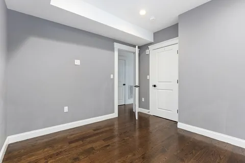 $3,400 | 229 East Eagle Street, Unit 3, Boston, MA 02128