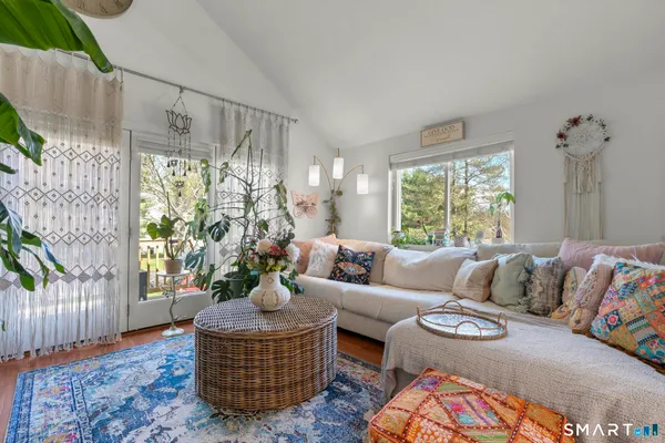 $299,500 | 71 Clubhouse Drive, Unit 71, Cromwell, CT 06416