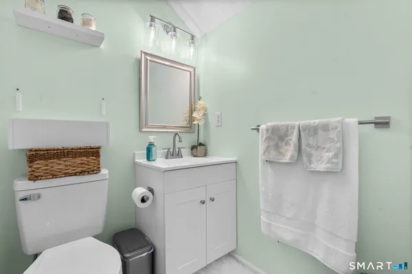 $299,500 | 71 Clubhouse Drive, Unit 71, Cromwell, CT 06416