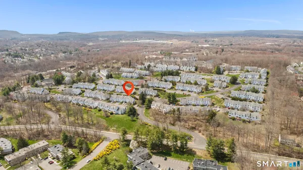 $299,500 | 71 Clubhouse Drive, Unit 71, Cromwell, CT 06416