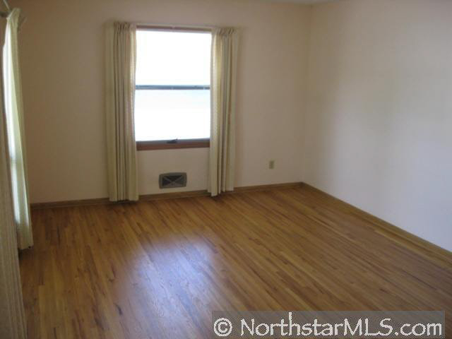 1502 4th Avenue Southwest Rochester, MN 55902 - Photo 5 of 8