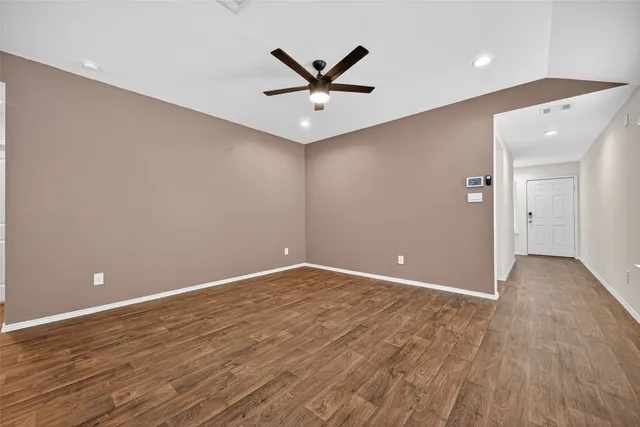 $1,700 | 16600 Lonely Pines Drive, Conroe, TX 77302