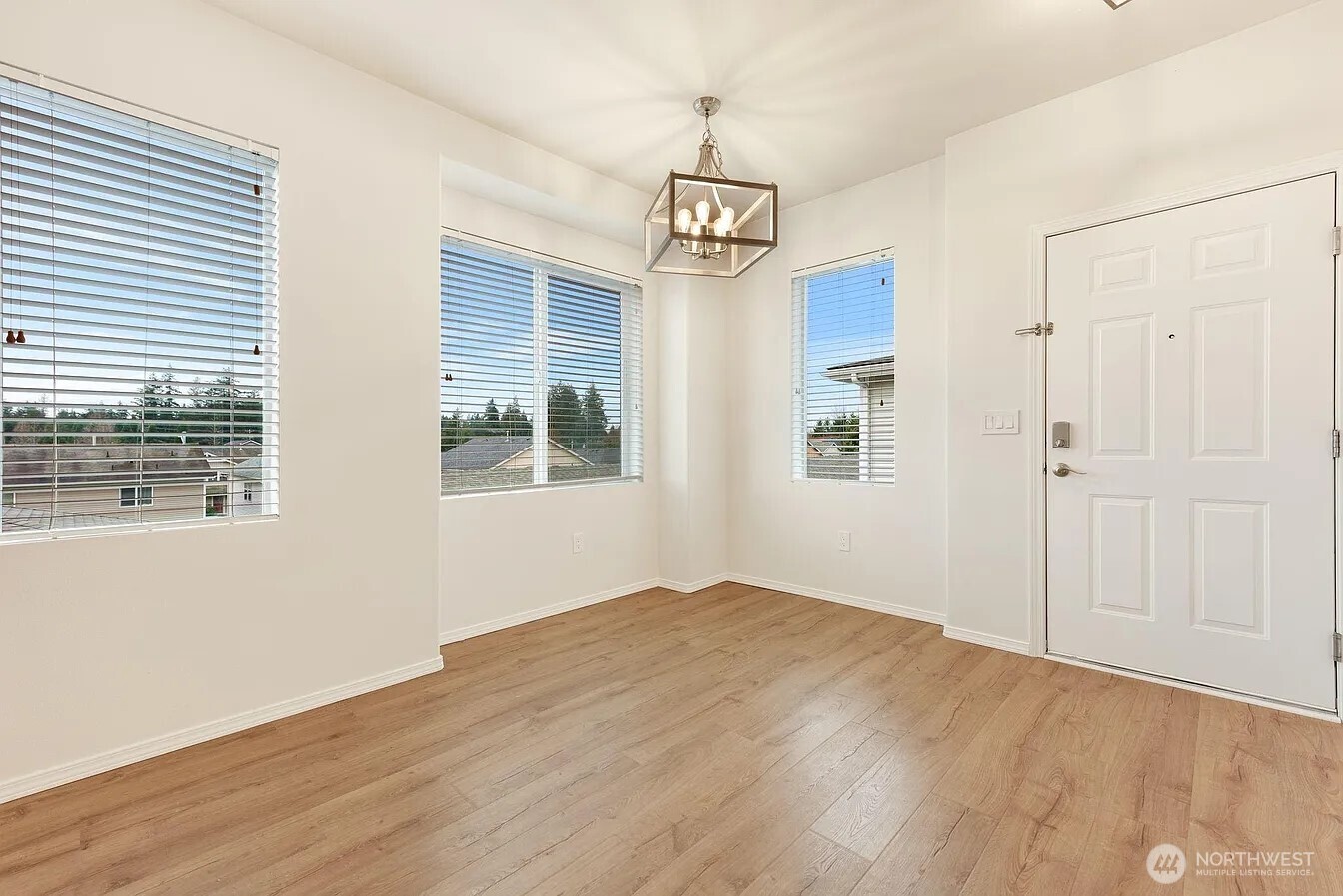 14915 38th Drive Southeast, Unit EE2029 Bothell, WA 98012 - Photo 3 of 16