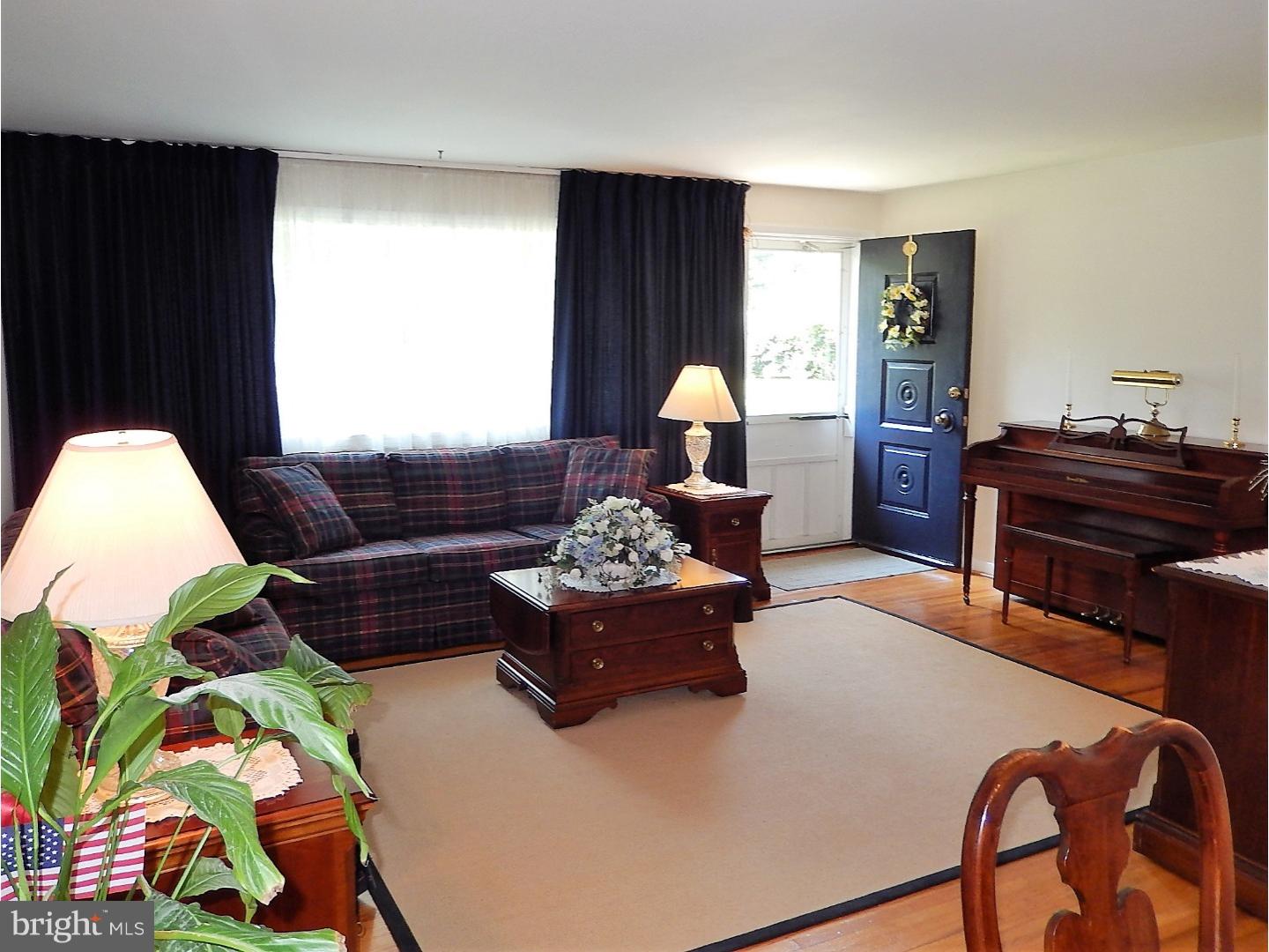 4809 Cooper Road Brookhaven, PA 19015 - Photo 6 of 22 Gallery Image 6