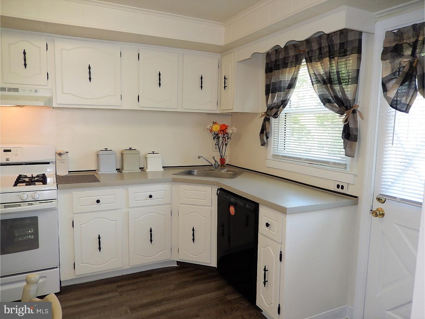 4809 Cooper Road Brookhaven, PA 19015 - Photo 10 of 22 Gallery Image 10
