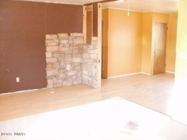 121 North Harmony Springerville, AZ 85938 - Photo 10 of 31
