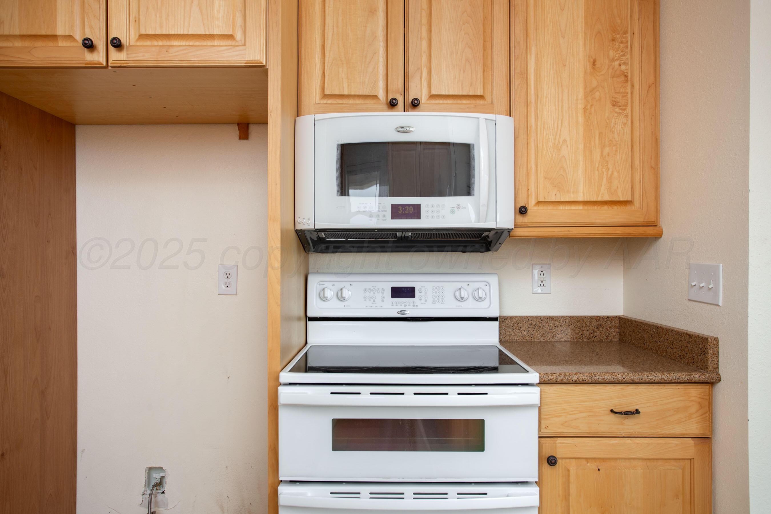 74 Stonebridge Gate Road Amarillo, TX 79124 - Photo 10 of 60 Kitchen