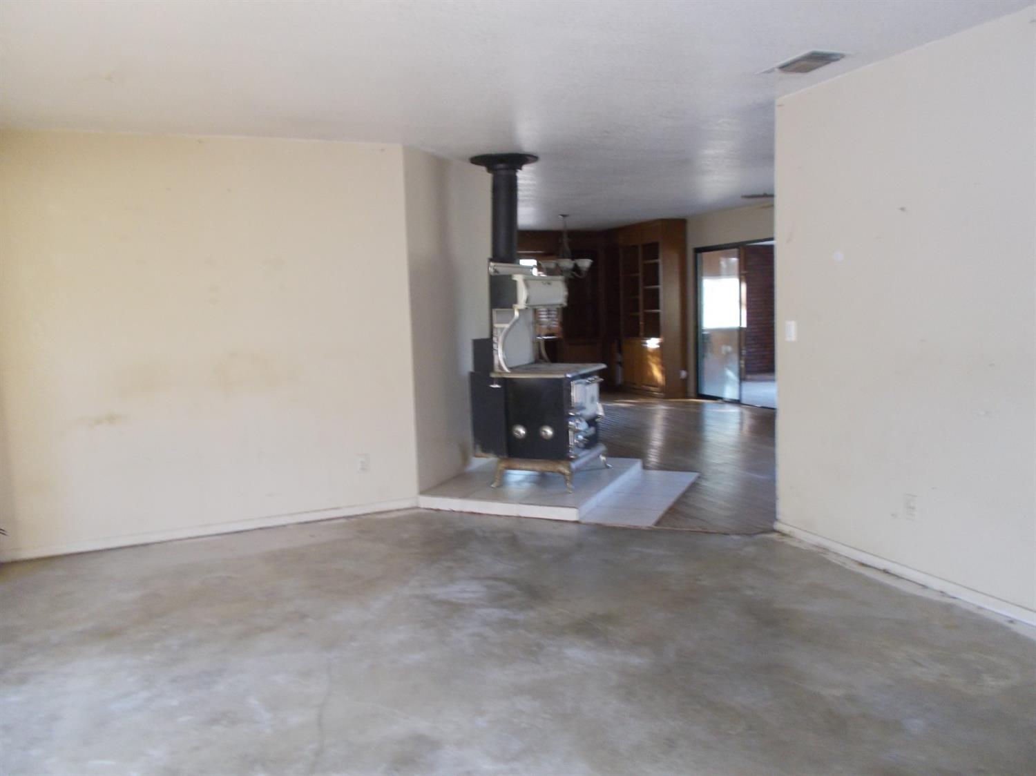 46823 Chuckwagon Road Squaw Valley, CA 93675 - Photo 3 of 25 Gallery Image 3