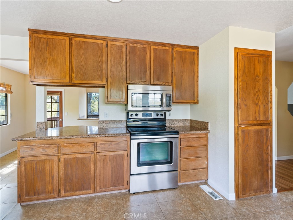 19705 Powder Horn Road Hidden Valley Lake, CA 95467 - Photo 18 of 47