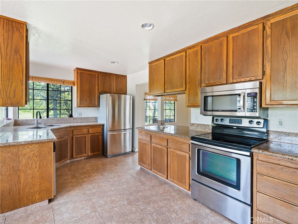 19705 Powder Horn Road Hidden Valley Lake, CA 95467 - Photo 20 of 47