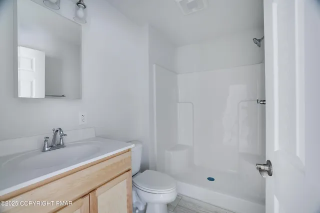 $2,250 | 8475 Bumble Bee Way, Tobyhanna, PA 18466