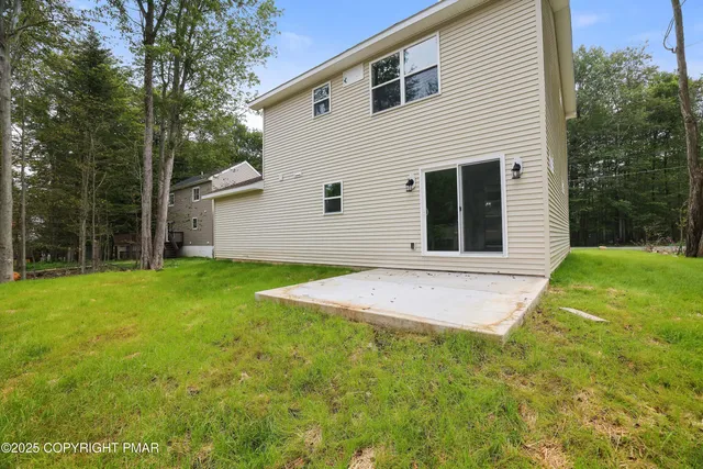 $2,250 | 8475 Bumble Bee Way, Tobyhanna, PA 18466