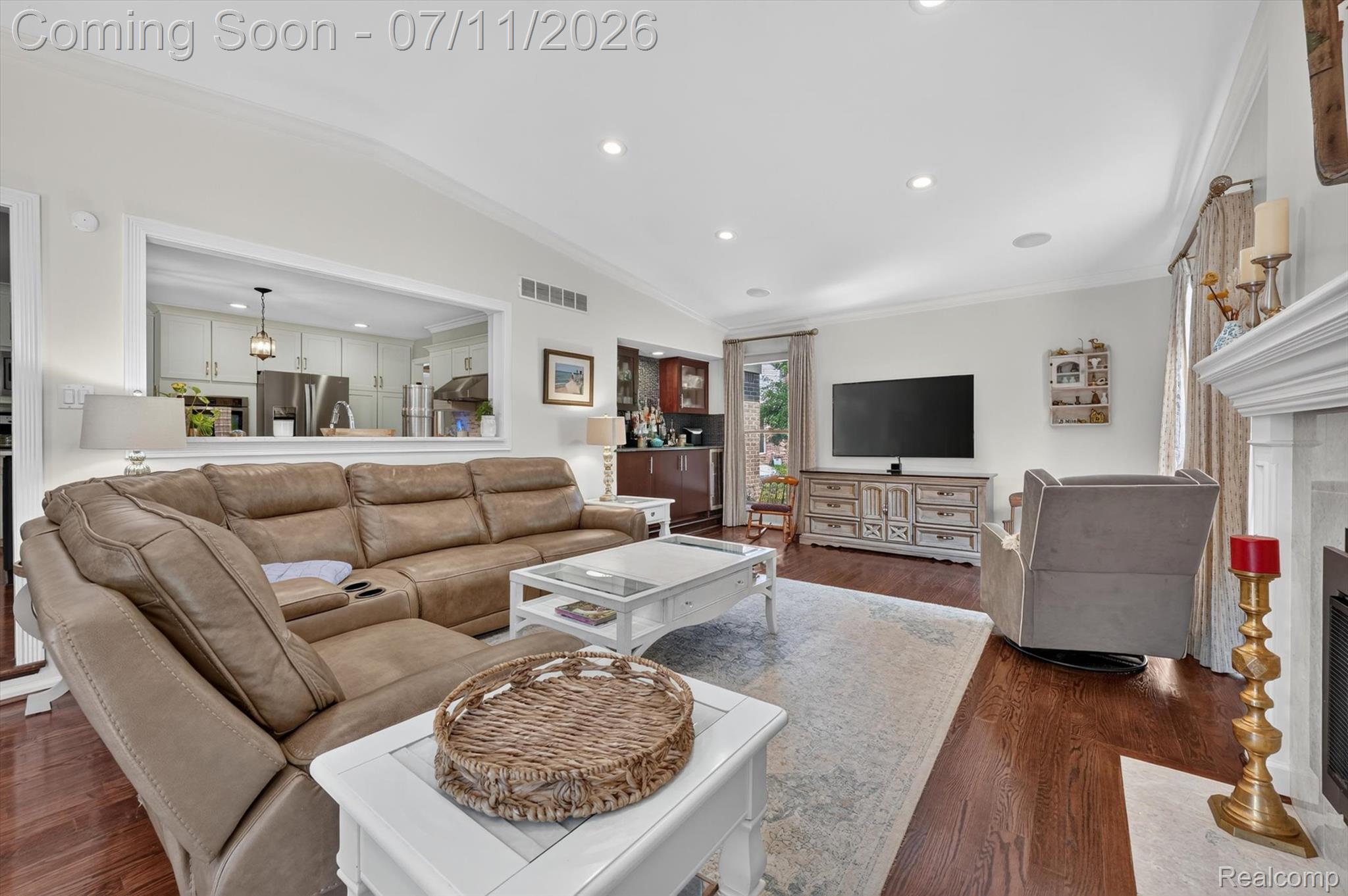3115 Glengrove Drive Rochester, MI 48309 - Photo 19 of 66 20-3115-Glengrove-Dr-WindowStill-Photography.jpg