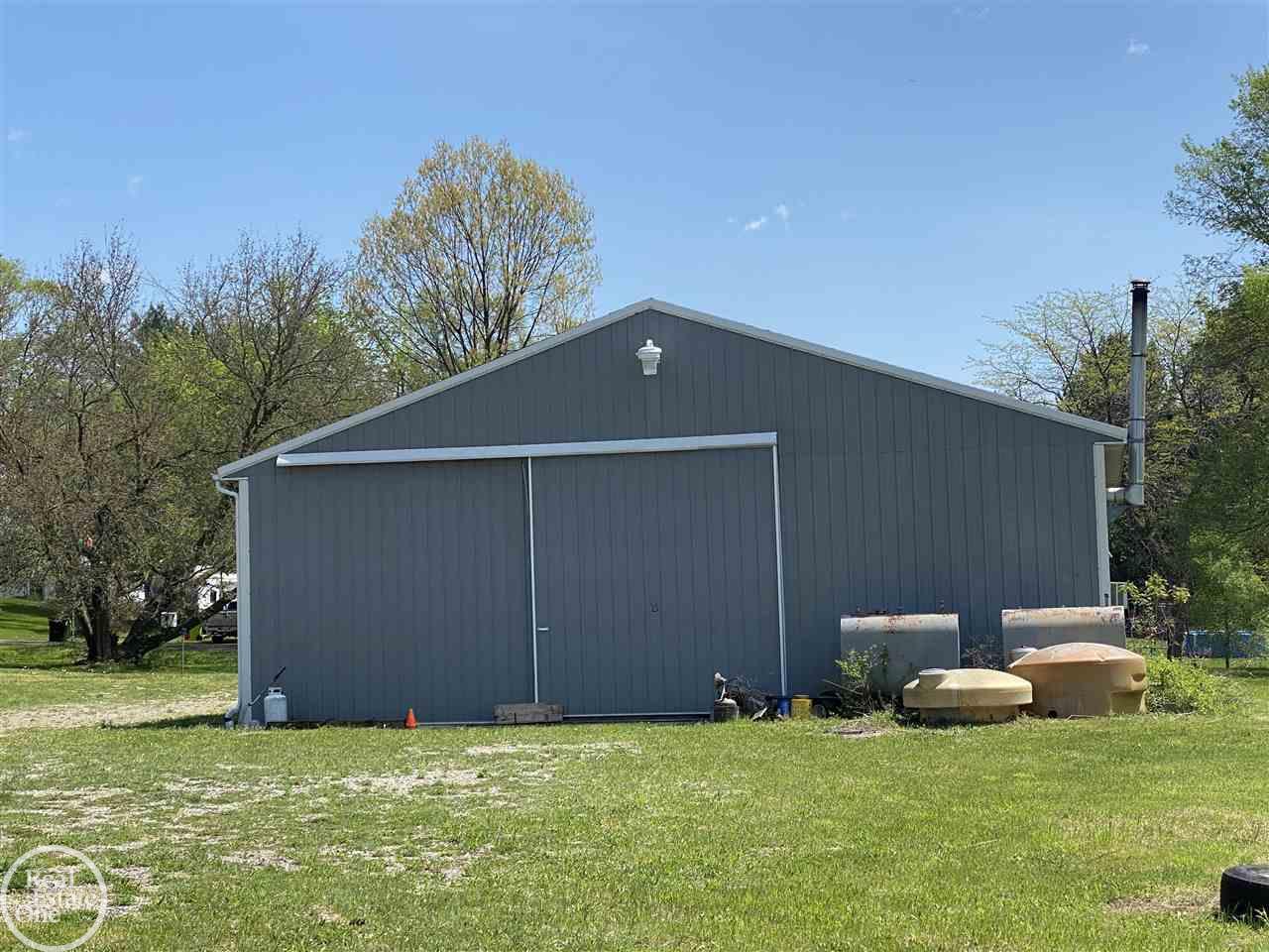 1300 Yule Road Leonard, MI 48367 - Photo 38 of 53