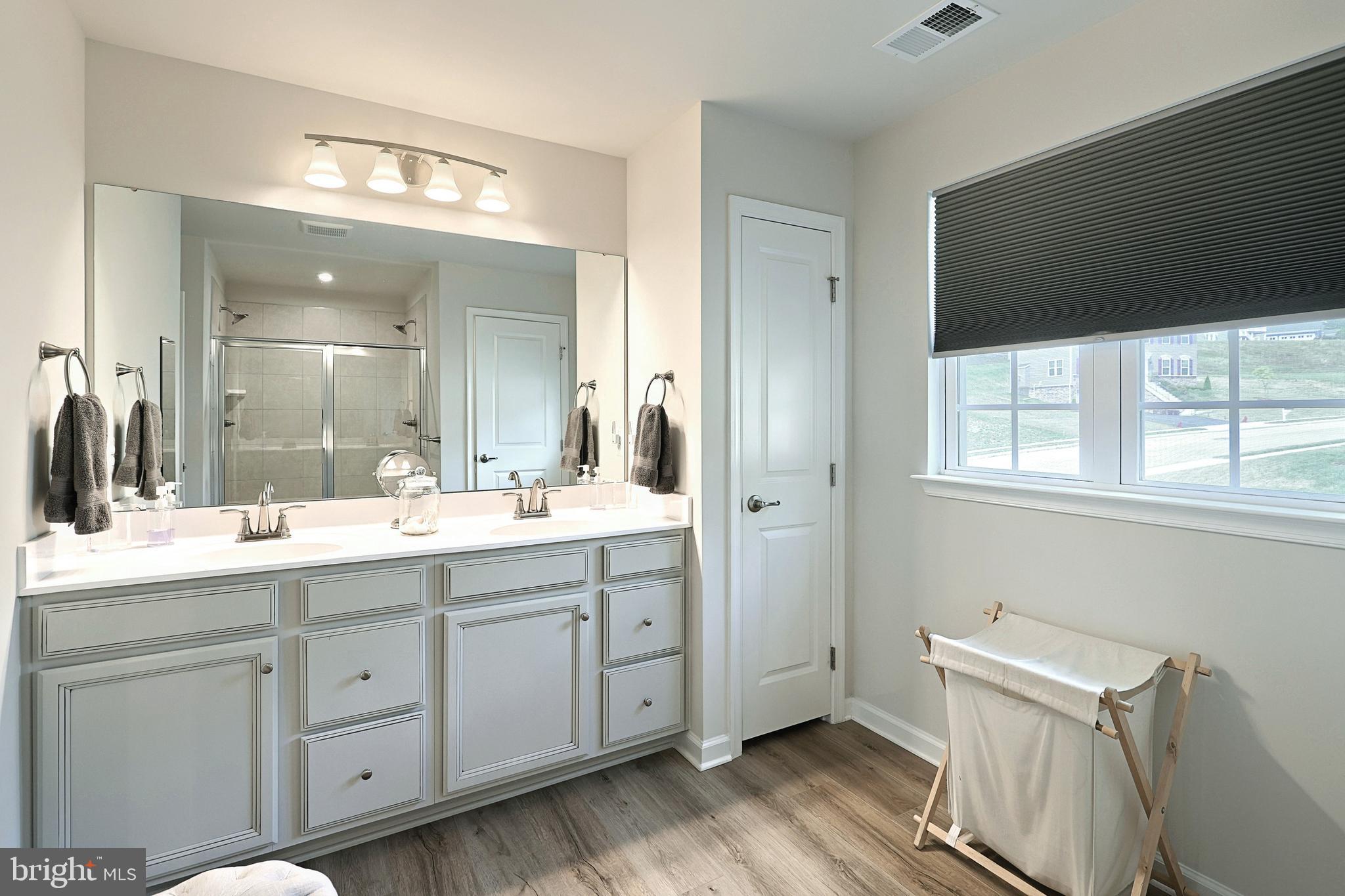 569 Monocacy Trail Spring Grove, PA 17362 - Photo 35 of 57 En Suite Primary Bath