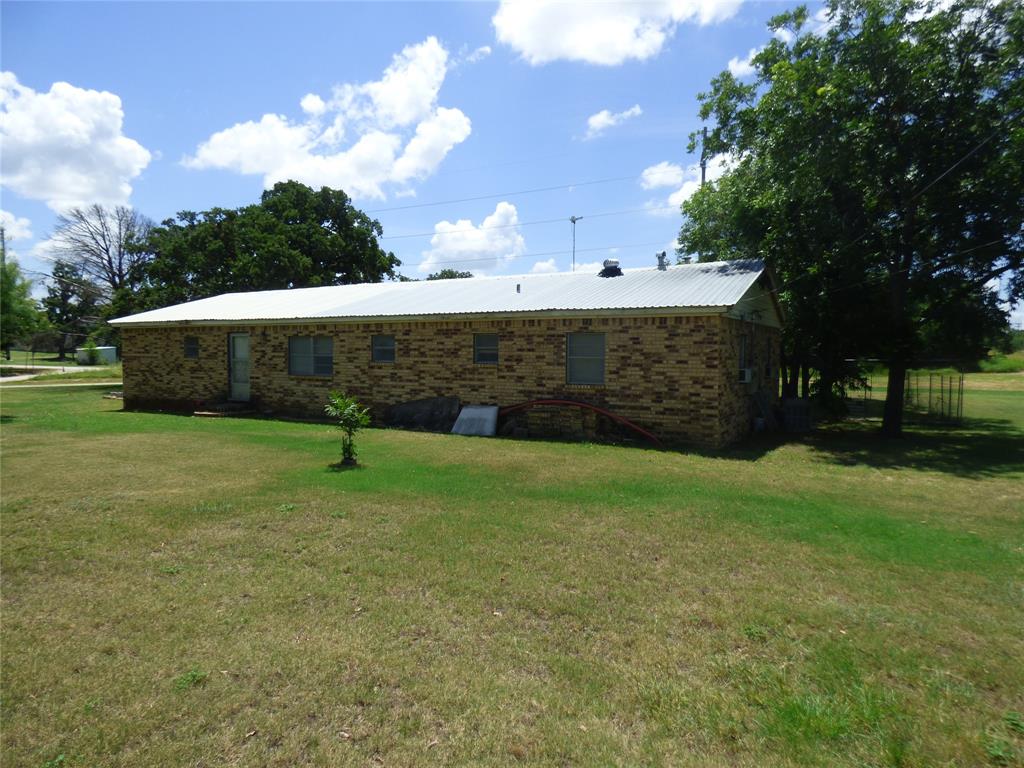 309 East 10th Street Cisco, TX 76437 - Photo 8 of 35 a view of a backyard
