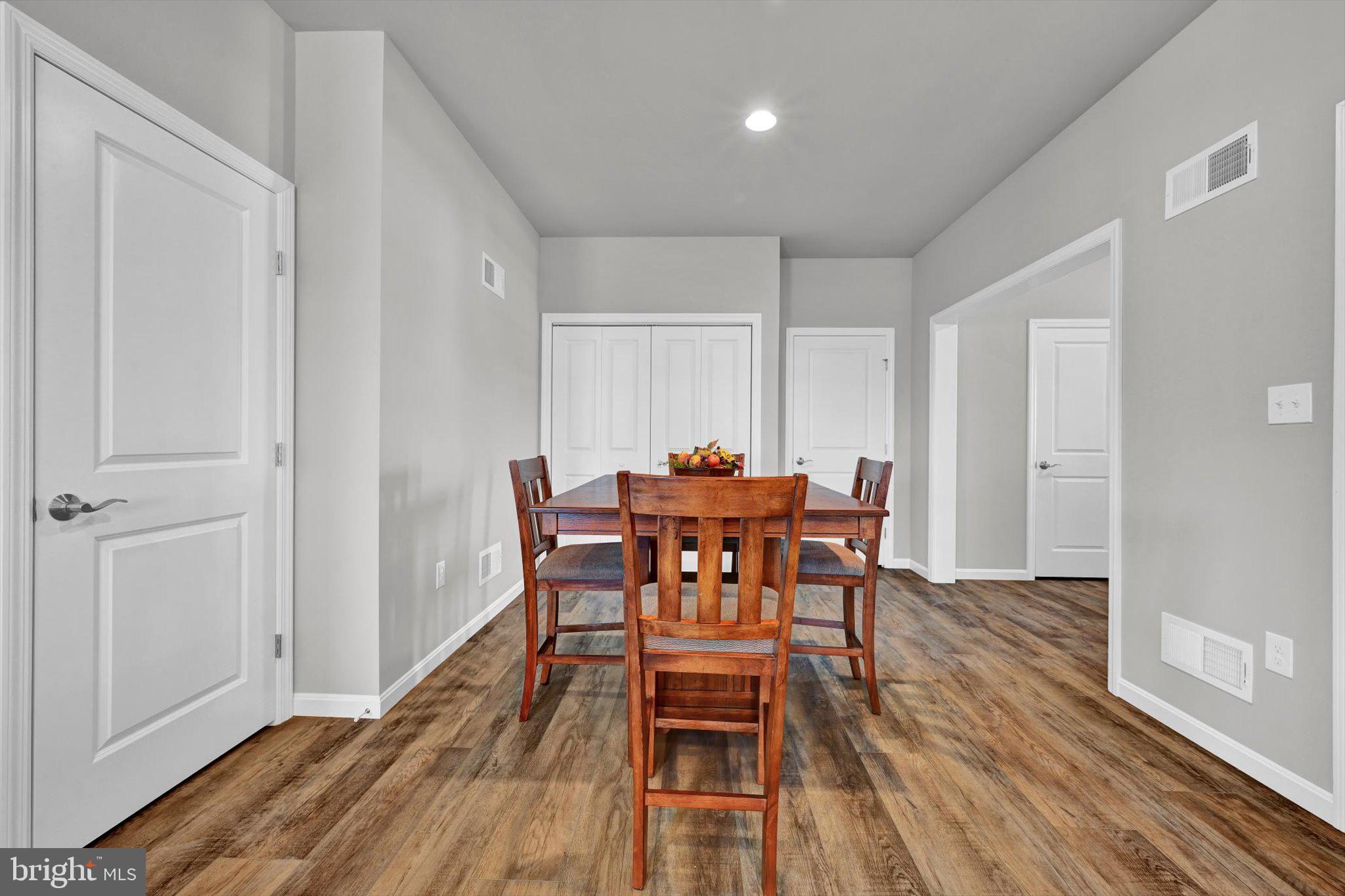 316 Ridgefield Drive Elizabethtown, PA 17022 - Photo 15 of 37 Gallery Image 15