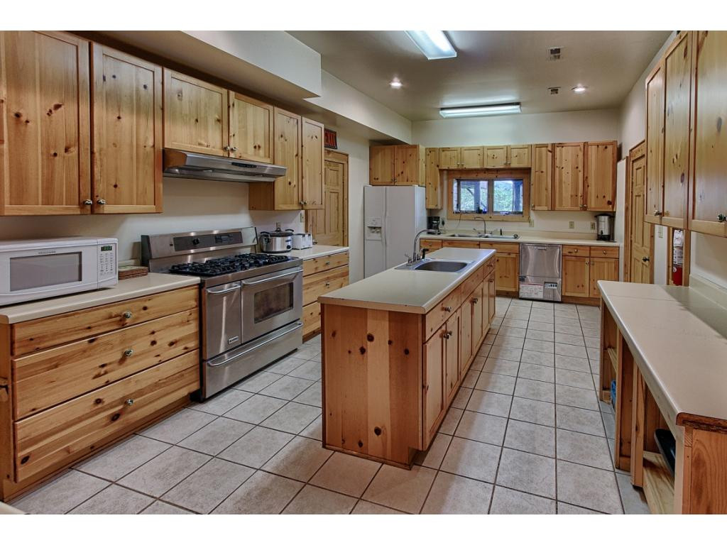 197 Elk Ridge Butler, TN 37640 - Photo 8 of 36 Photo 8