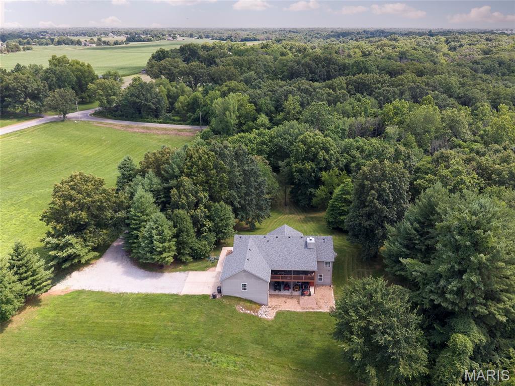 8125 East Mick Road Edwardsville, IL 62025 - Photo 3 of 44