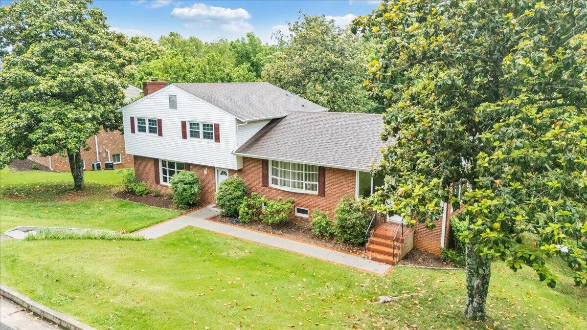 5920 Brahma Road Roanoke, VA 24018 - Photo 65 of 77 072-DJI_20260527132156_0003_D
