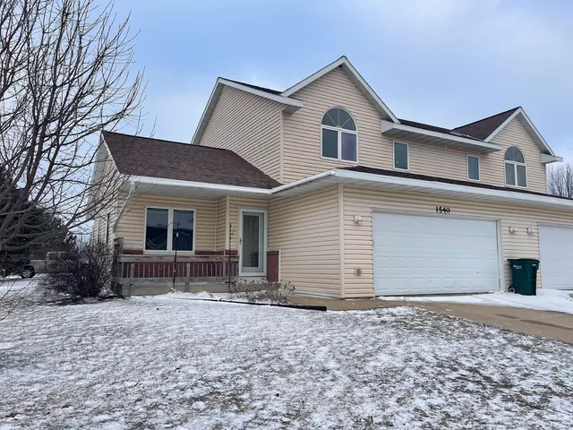 $259,900 | 1540 Radhika Street, Unit 1, Fort Atkinson, WI 53538