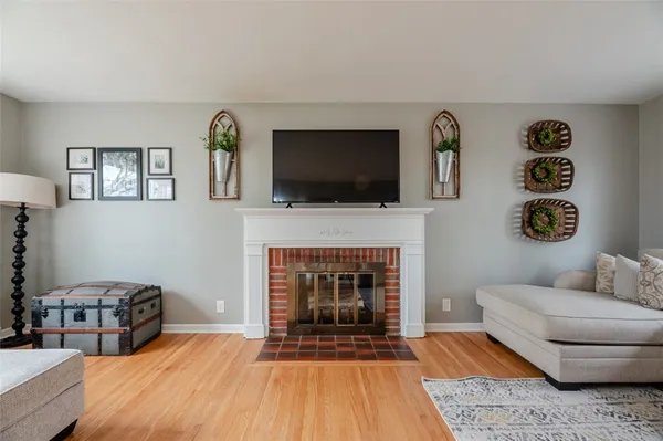 $249,900 | 556 Wimbledon Road, Irondequoit, NY 14617