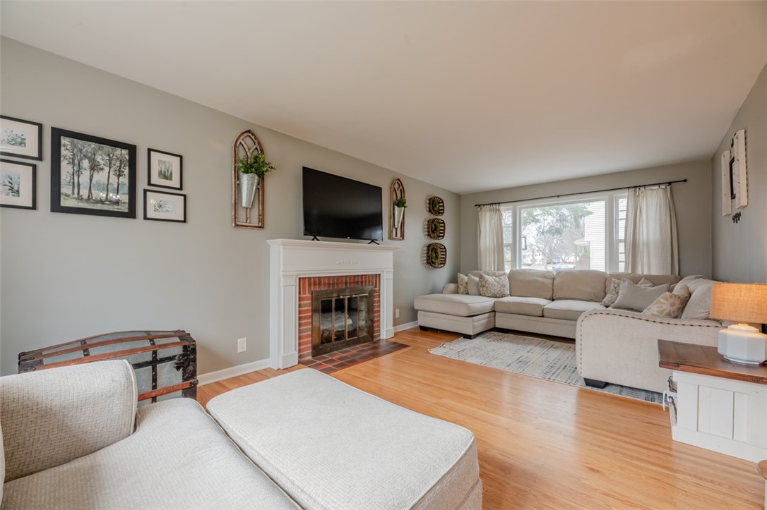 556 Wimbledon Road Irondequoit, NY 14617 - Photo 19 of 42