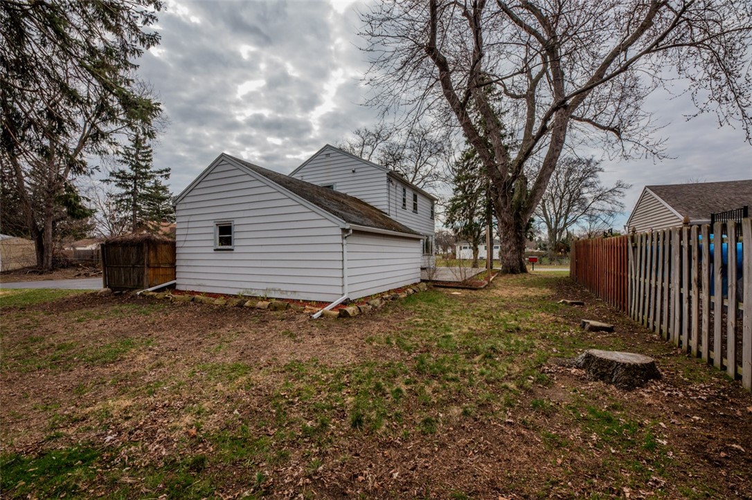 556 Wimbledon Road Irondequoit, NY 14617 - Photo 38 of 42