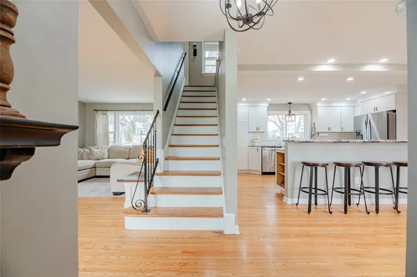 $249,900 | 556 Wimbledon Road, Irondequoit, NY 14617