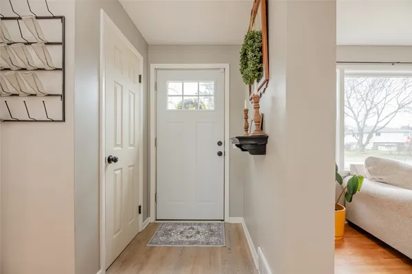 $249,900 | 556 Wimbledon Road, Irondequoit, NY 14617