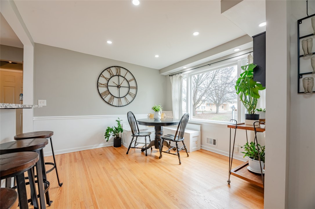 556 Wimbledon Road Irondequoit, NY 14617 - Photo 8 of 42