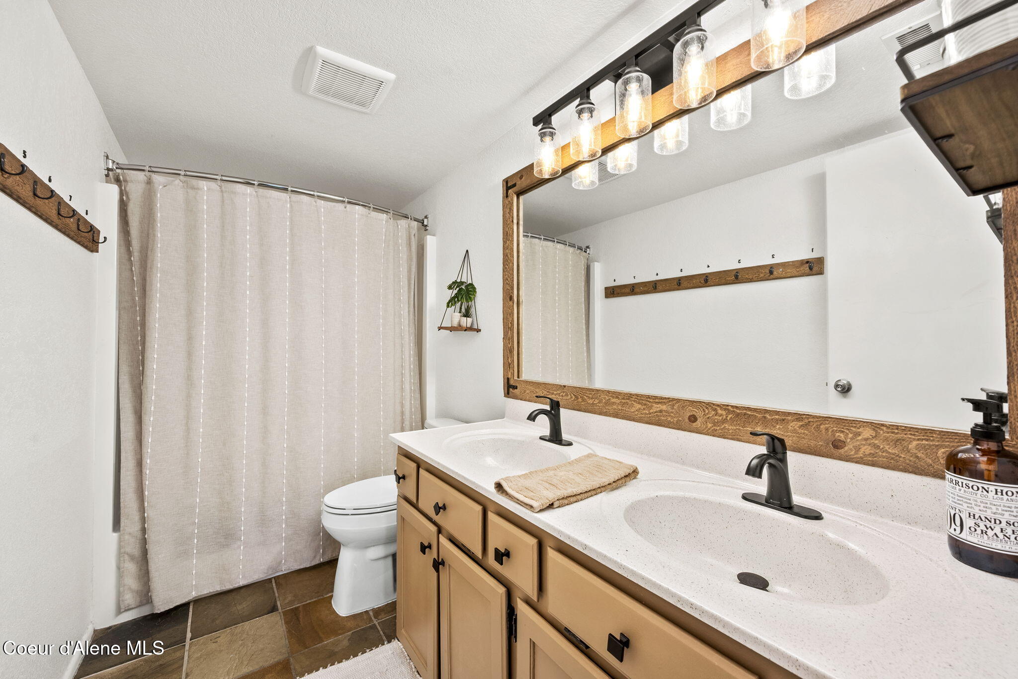 2920 East Fernan Hill Road Coeur D'Alene, ID 83814 - Photo 43 of 64 Guest Bath (Basement)