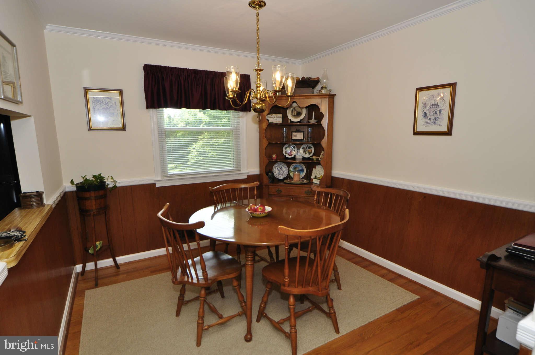 11647 Valley Road Fairfax, VA 22033 - Photo 7 of 16 Dining Room
