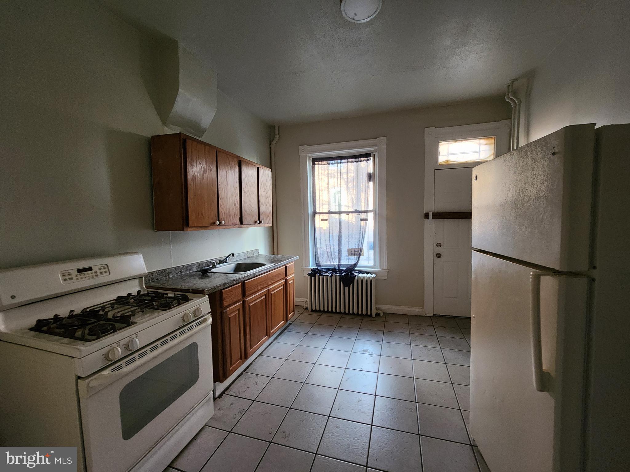 2742 Edmondson Avenue Baltimore, MD 21223 - Photo 10 of 22