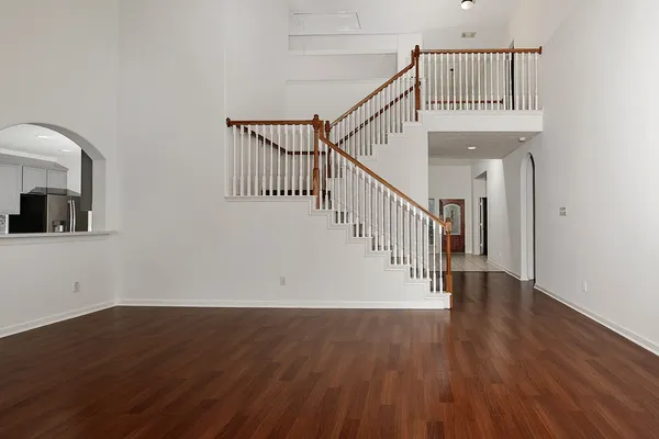 $575,000 | 46 South April Mist Circle, Conroe, TX 77385