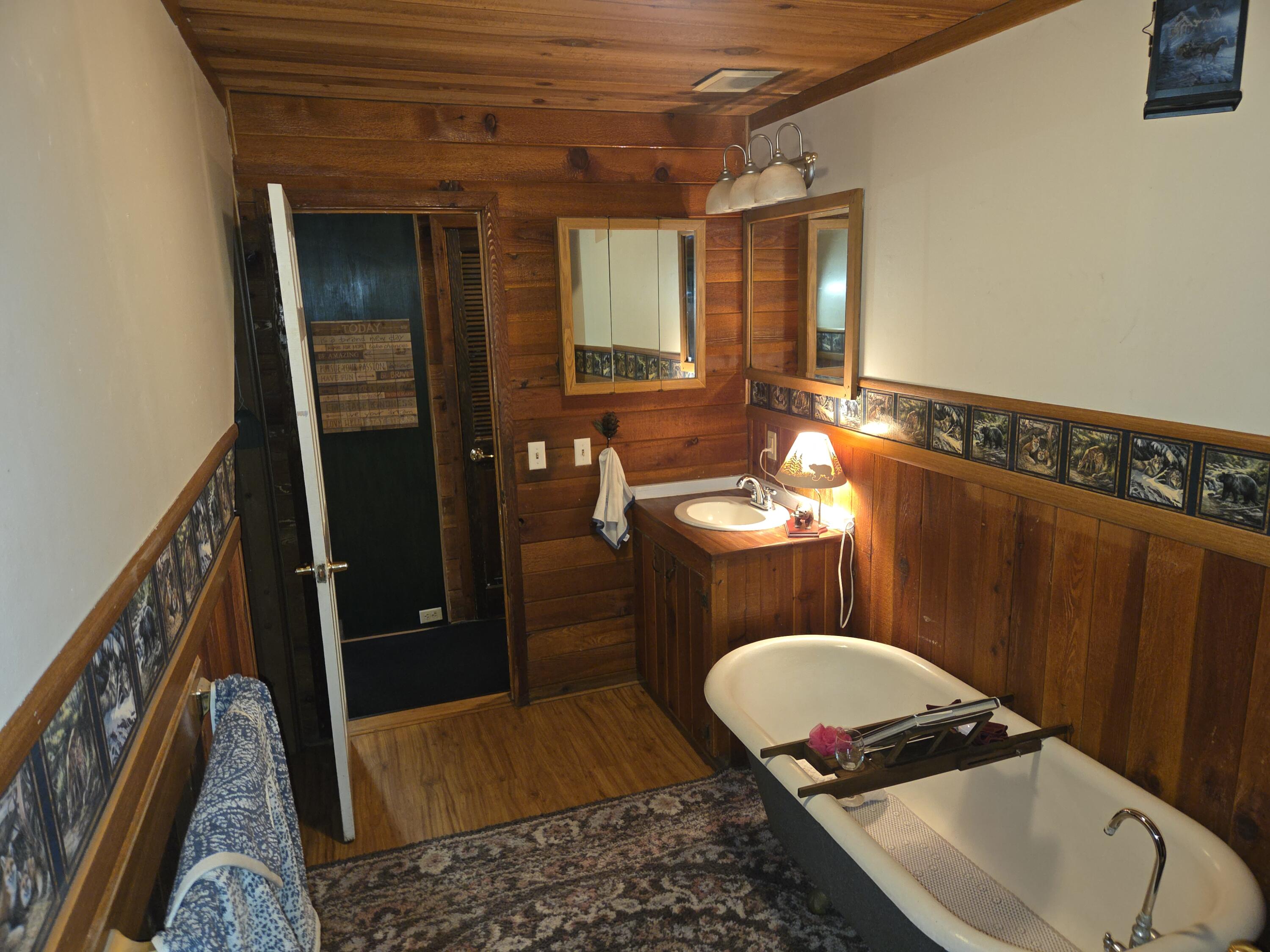 8421 Starlite Pines Road Shingletown, CA 96088 - Photo 47 of 66 MAIN BATH