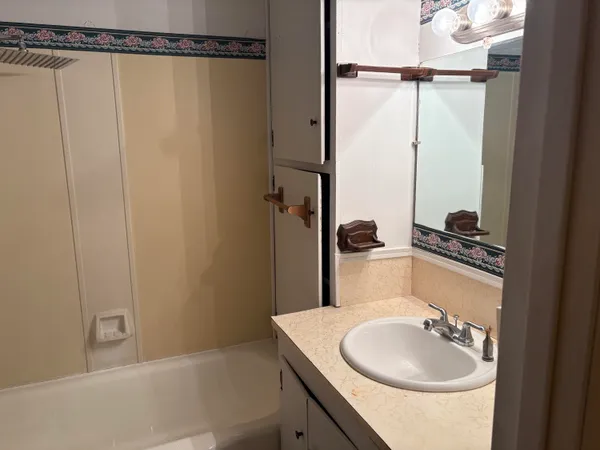 $135,000 | 906 South Cedar Street, Brownfield, TX 79316