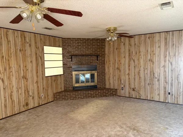 $135,000 | 906 South Cedar Street, Brownfield, TX 79316