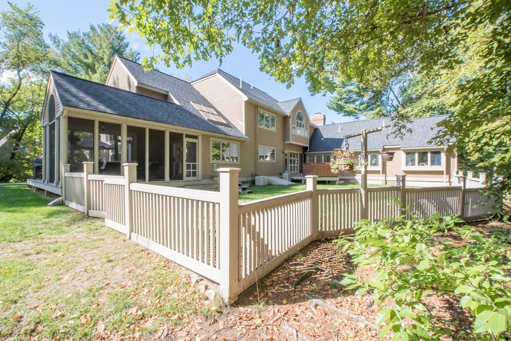 14 Lantern Road Framingham, MA 01702 - Photo 5 of 30