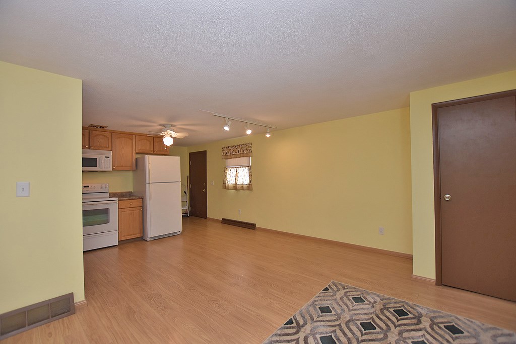 170 Andrews Street Woonsocket, RI 02895 - Photo 11 of 23