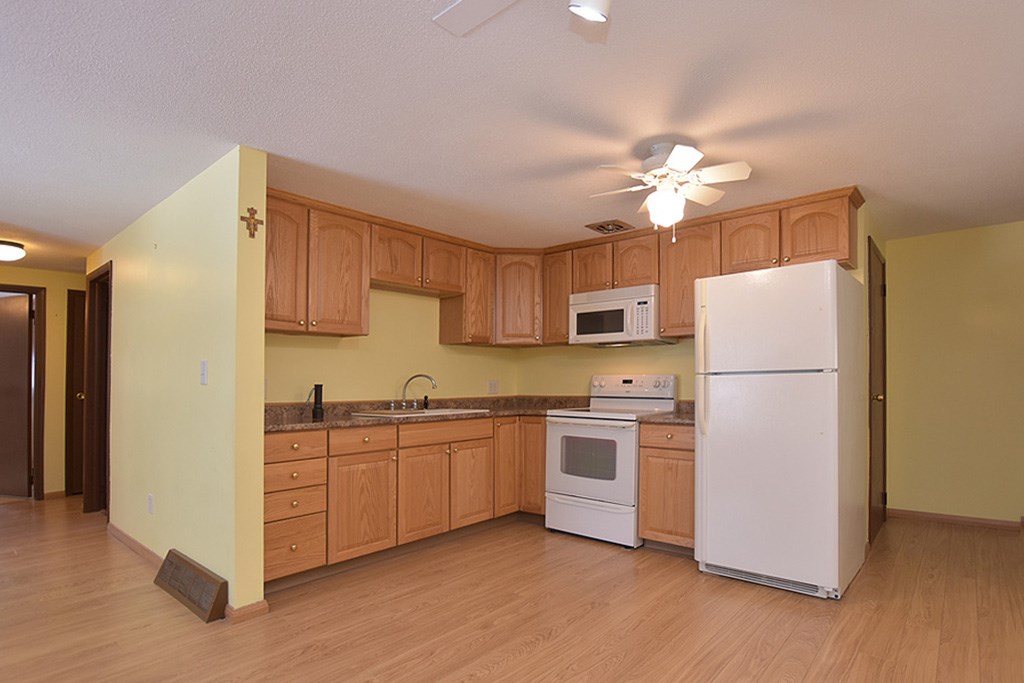 170 Andrews Street Woonsocket, RI 02895 - Photo 8 of 23