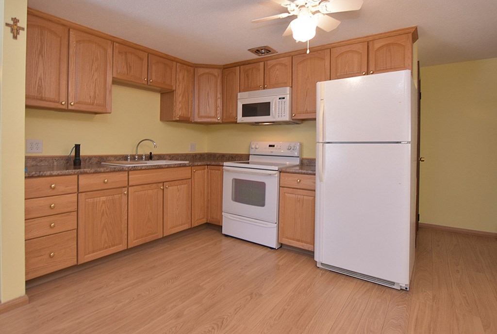 170 Andrews Street Woonsocket, RI 02895 - Photo 9 of 23