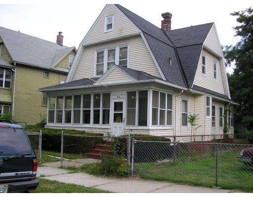 86 Bloomfield Street Springfield, MA 01108 - Photo 1 of 4