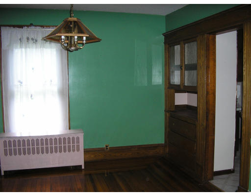 86 Bloomfield Street Springfield, MA 01108 - Photo 3 of 4