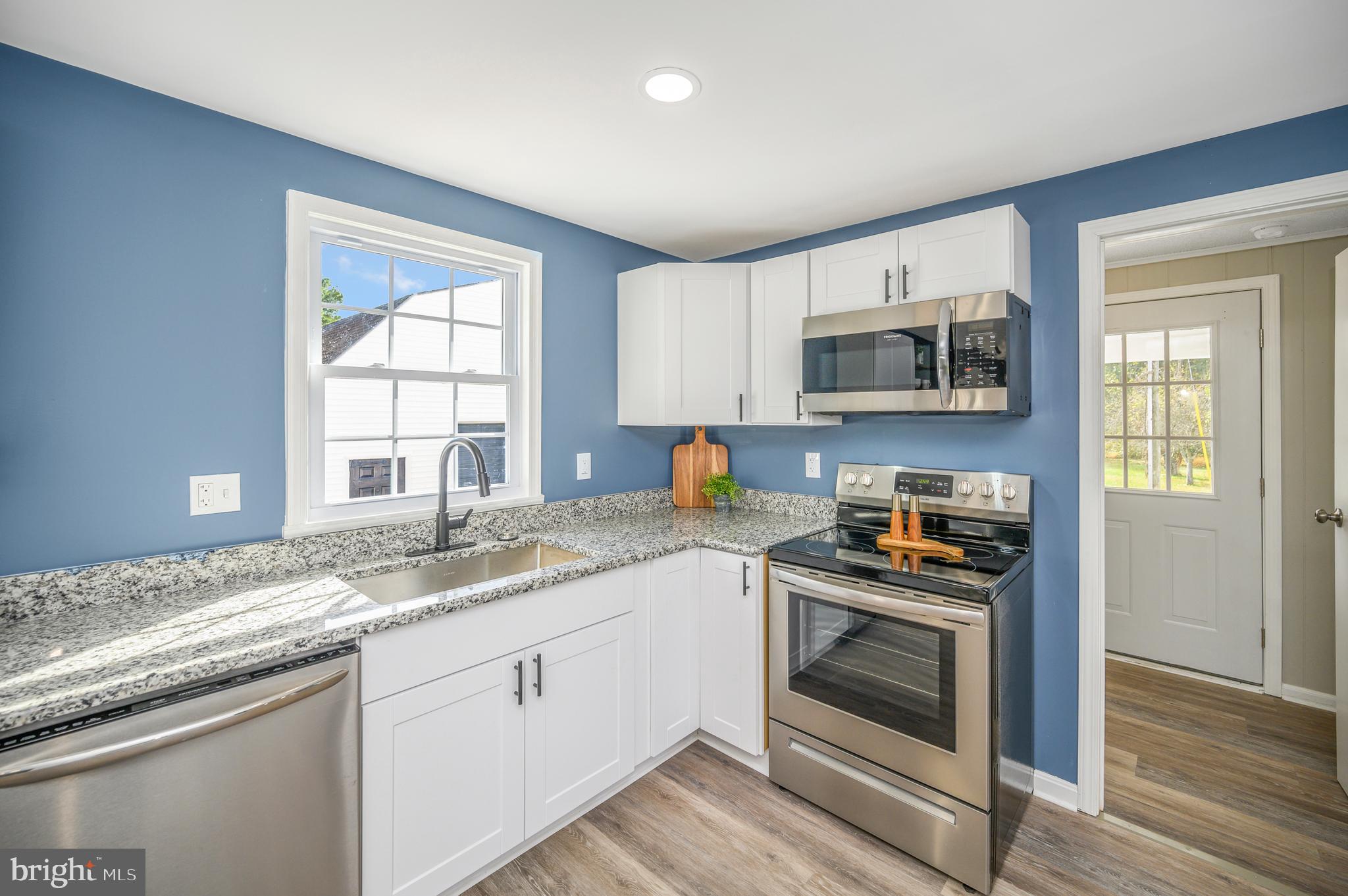 341 Blackwell Road Colonial Beach, VA 22443 - Photo 4 of 79 Gallery Image 4