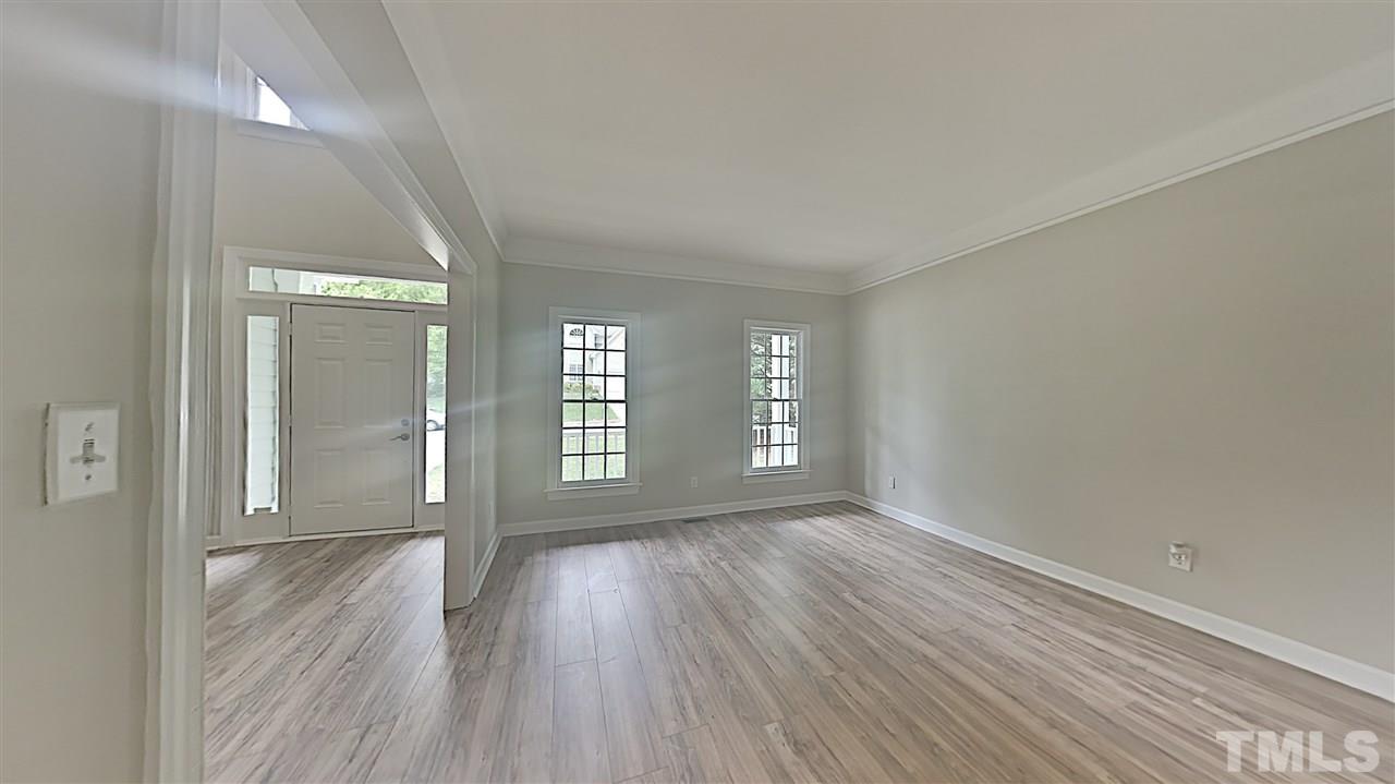 8708 Bluff Pointe Court Raleigh, NC 27615 - Photo 5 of 16 Gallery Image 5