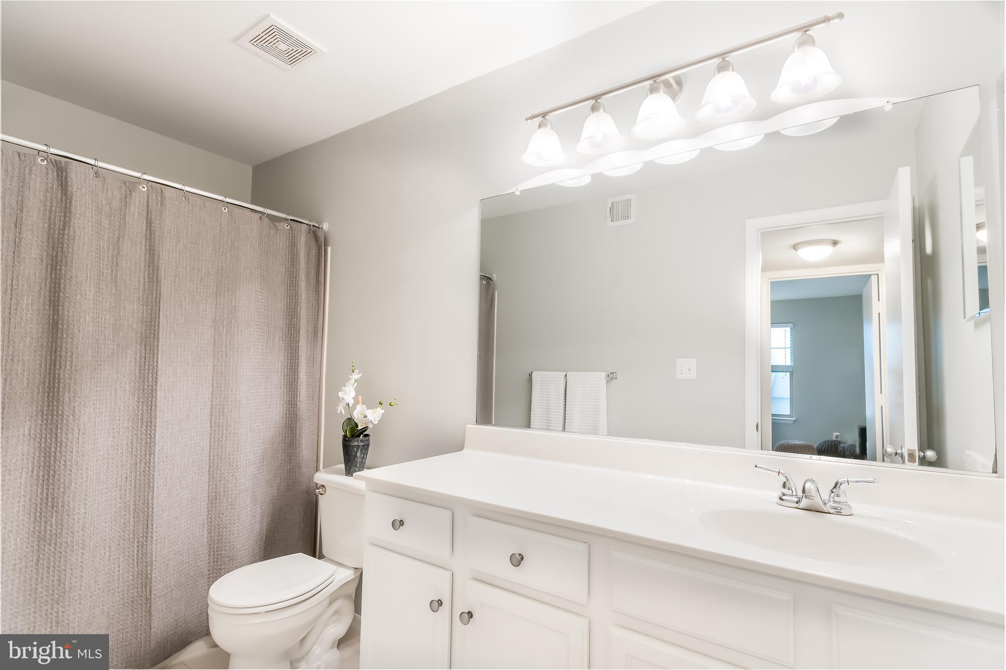 1725 Ascot Way, Unit K Reston, VA 20190 - Photo 11 of 21 Gallery Image 11