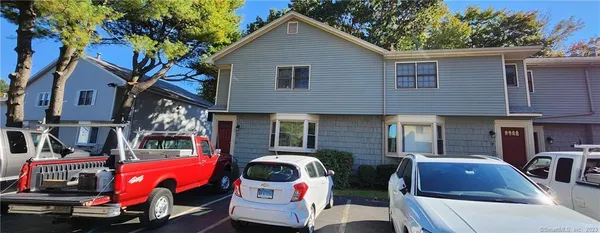 $1,600 | 375 Glendale Avenue, Unit D7, Bridgeport, CT 06606