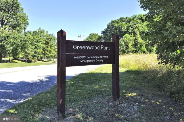 $999,000 | 1600 Gold Mine Road, Brookeville, MD 20833