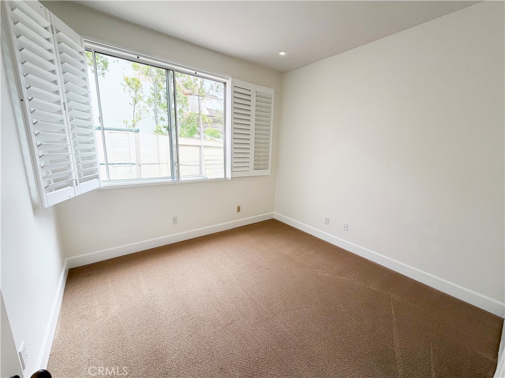 15 Field Point Rancho Santa Margarita, CA 92679 - Photo 11 of 34